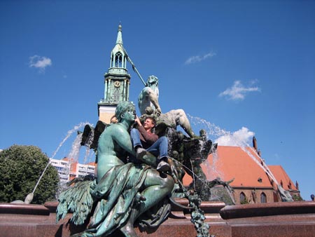 1.4 Manuel am Neptunbrunnen...