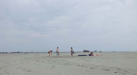 0.4 Yea, Frisbee