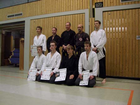 Gruppenphoto mit allen Prflingen und den Prfern